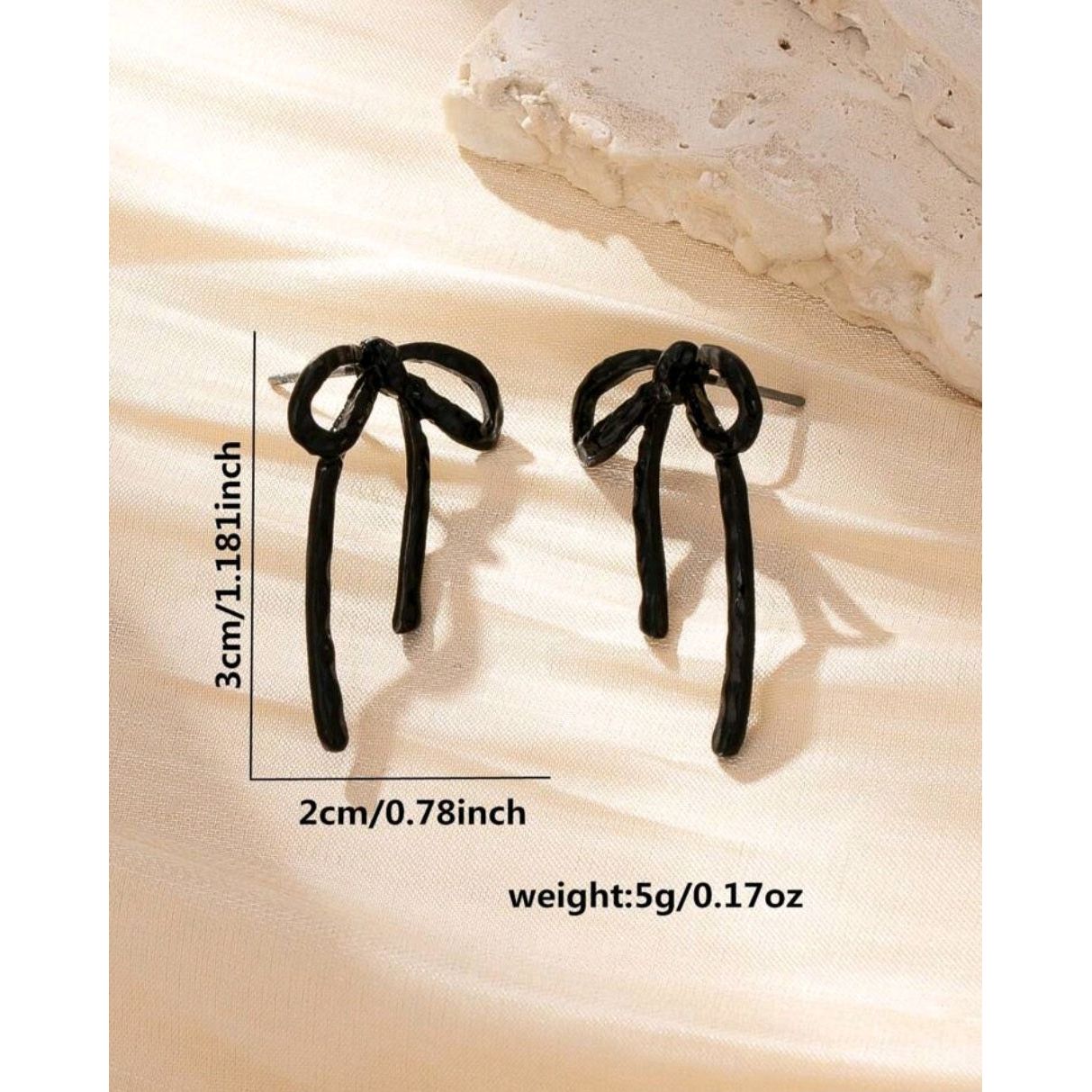Dainty Black Coquette Bow Stud Fashion Earring