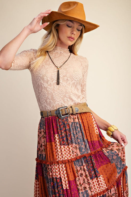 TEXTURED LACE FITTED TOP