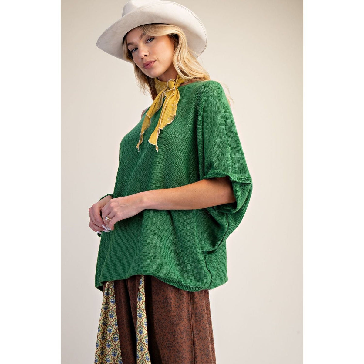 BOAT NECK KNITTED SWEATER